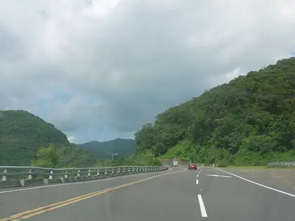 西伊屯山
