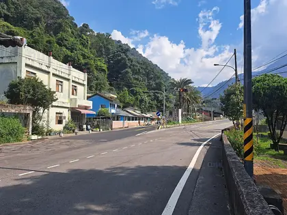 東卯山西峰