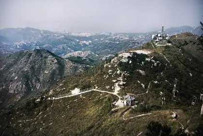 Castle Peak (青山 Castle Peak)