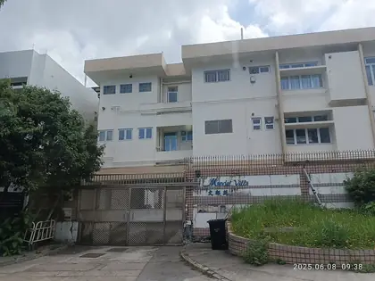Siu Nui Fung (少女峰 Siu Nui Fung)