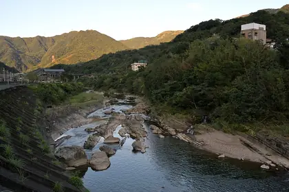 Sanzhuazikengshan (三爪子坑山)