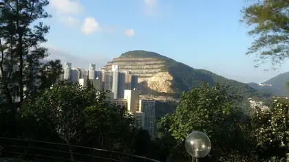 Ham Tin Shan (咸田山 Ham Tin Shan)