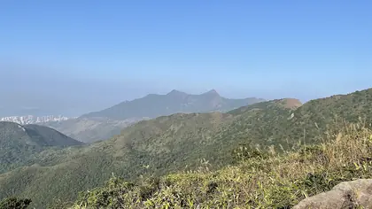 Wong Chuk Shan (黃竹山 Wong Chuk Shan)