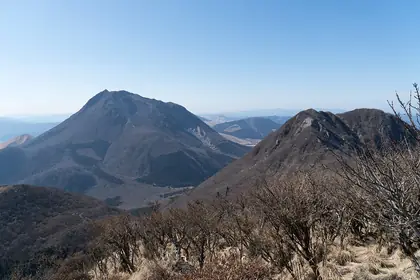 Mt. Tsurumi (鶴見岳)