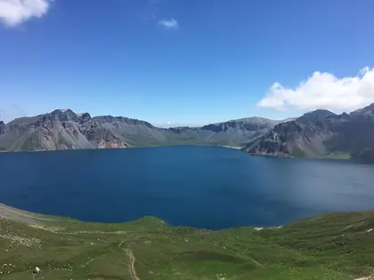 Yuzhu Peak (玉柱峰)