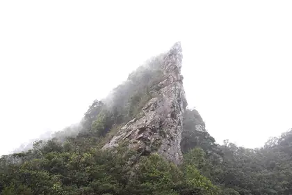 Shisun peak (石筍尖)