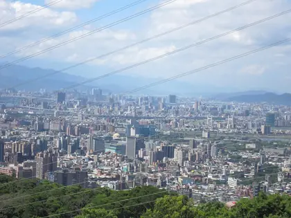 Baiyunshan (白雲山)