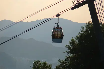 猴山岳北峰