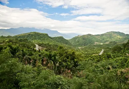 安通越山西峰